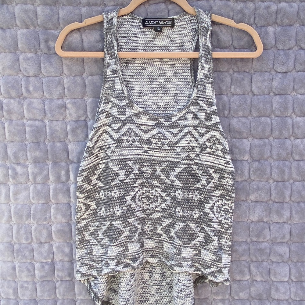 Womens tank tops size Medium